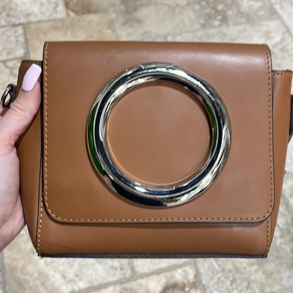 Persaman New York Ring Flap Crossbody - Picture 4 of 15